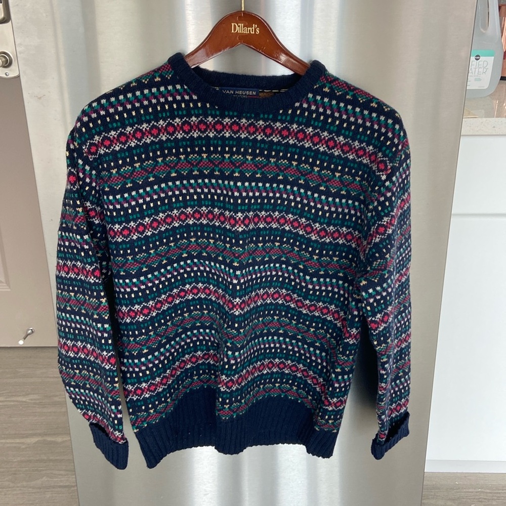 Van Heusen wool sweater. Size large men’s